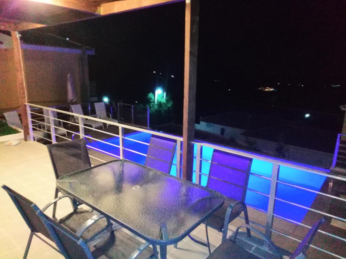 Villa George Sunrise Ratzaklíon 外观 照片